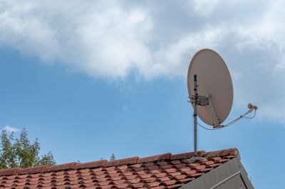 Reduces monthly cable costs.